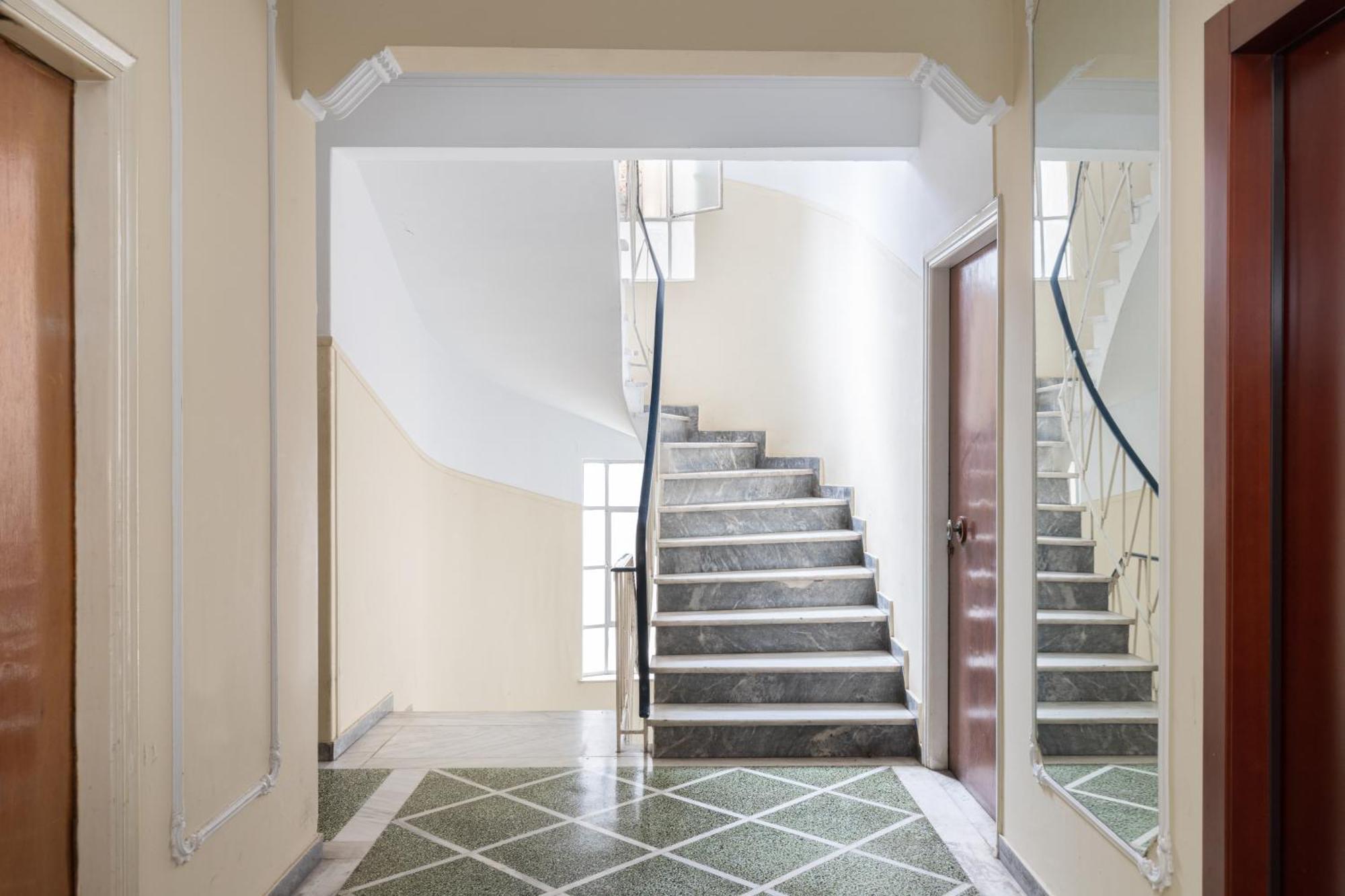אתונה Studio With Sunny Balcony In Exarcheia מראה חיצוני תמונה