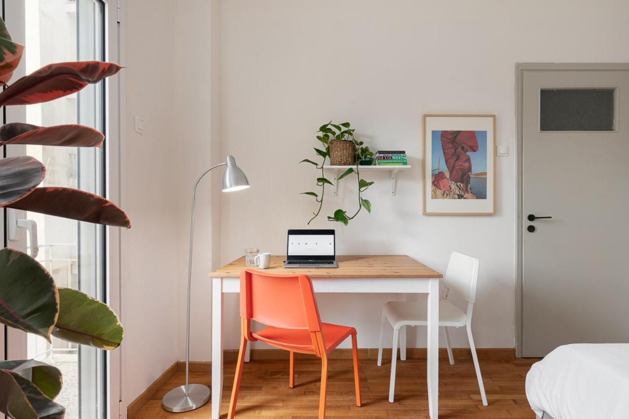 אתונה Studio With Sunny Balcony In Exarcheia מראה חיצוני תמונה