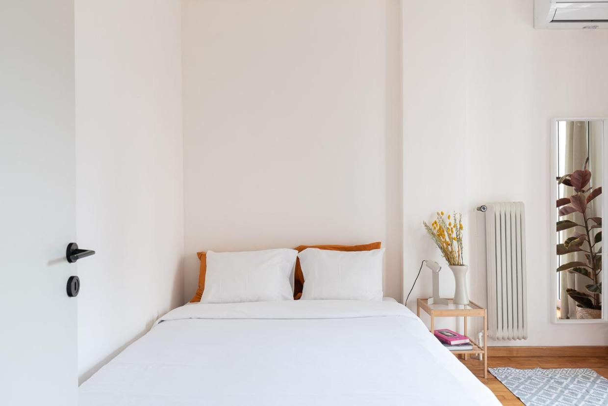אתונה Studio With Sunny Balcony In Exarcheia מראה חיצוני תמונה